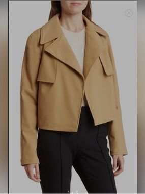 Cropped Trench Coat in Camel